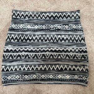 Krimsom Klover Nordic-style Black and Gray Skirt Small